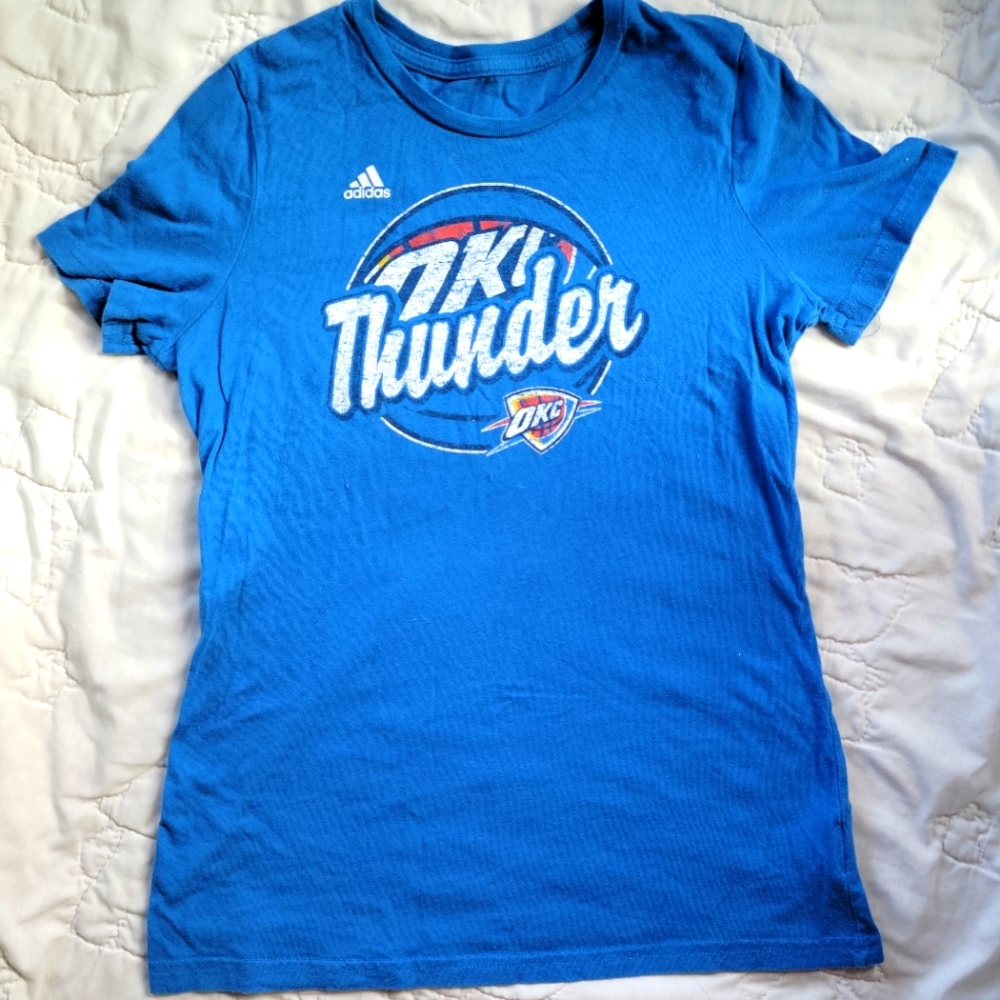 OKC THUNDER T-SHIRT